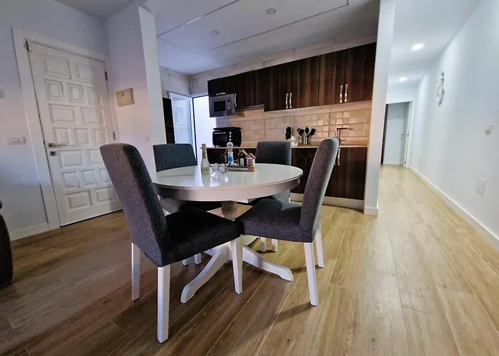 Apartment Malvasia 5 *